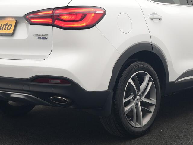 MG EHS 1.5 TGDI Luxury PHEV 258pk | Panodak | Adaptive Cruise | 360 Camera | Sfeerverlichting | Lederen Sportstoelen Verwarmd | Apple Carplay | Keyless | LED Koplampen | Virtual | Navigatie | DAB | Plug In Hybrid |