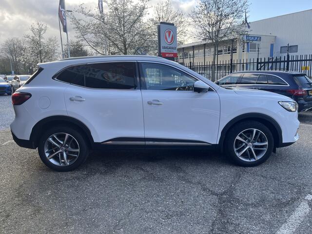 MG EHS 1.5 TGDI Luxury // SCHUIF-KANTELDAK // 360 CAMERA // ADAPT. CRUISE // ELEK.STOELEN+KLEP // DODEHOEK // KEYLESS //