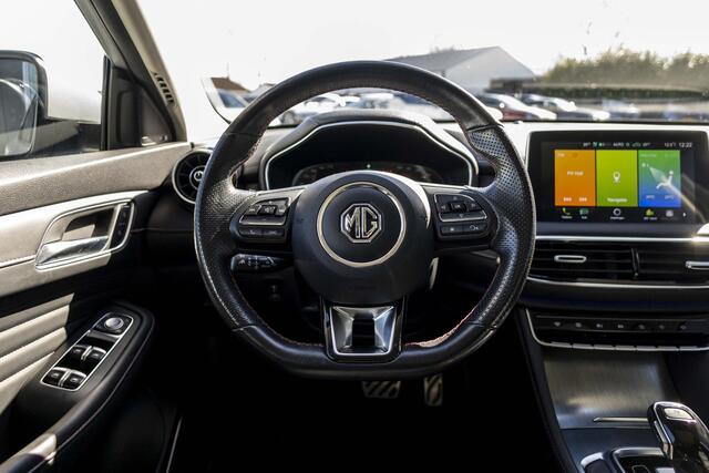 MG EHS 1.5 TGDI Luxury | Pano | Trekhaak