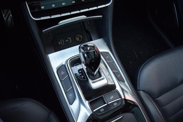 MG EHS 1.5 TGDI Luxury | Trekhaak | Pano | Leer | 360 Cam | CarPlay