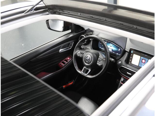 MG EHS 1.5 TGDI Luxury 258pk Automaat | Trekhaak | Schuif-/Kanteldak | Elektrische Bestuurdersstoel | Rondomzicht Camera | Elektrische Klep | Navigatie | LED | 18"LMV |
