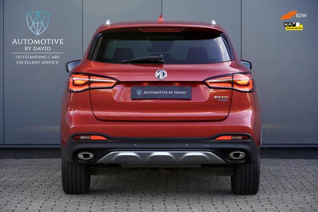 MG EHS 1.5 TGDI 258 pk LUXURY HYBRID AUTOMAAT / PANORAMADAK / APPLE CARPLAY / 360 CAMERA / LEDER / ADAPTIEVE CRUISE CONTROL / LANE ASSIST / ELEK. STOELEN