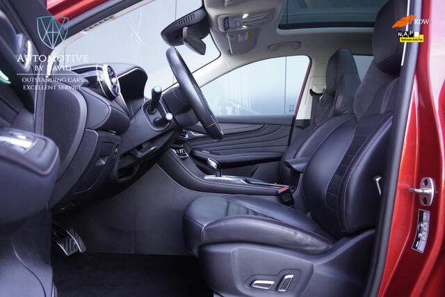 MG EHS 1.5 TGDI 258 pk LUXURY HYBRID AUTOMAAT / PANORAMADAK / APPLE CARPLAY / 360 CAMERA / LEDER / ADAPTIEVE CRUISE CONTROL / LANE ASSIST / ELEK. STOELEN