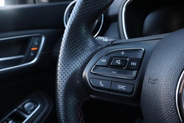 MG EHS 1.5 TGDI Comfort PHEV | Leder interieur | Adaptive cruise | Camera | 26.613 KM | Apple Carplay/Android Auto