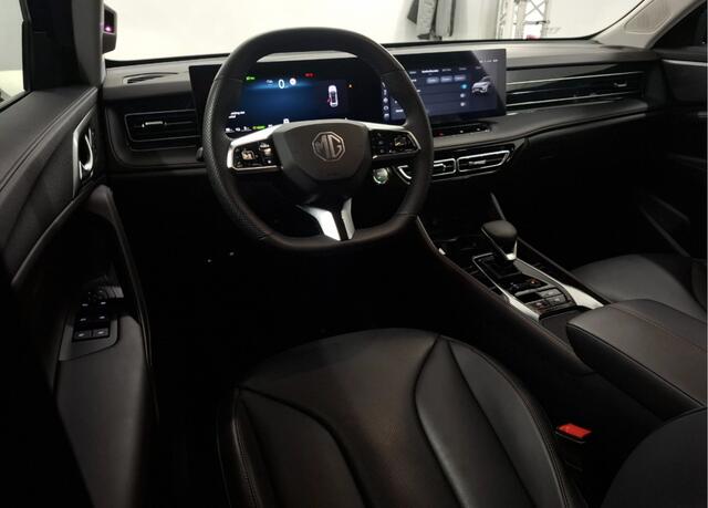 MG MG HS PHEV 1.5 Luxury Trekhaak / Leer / Navigatie