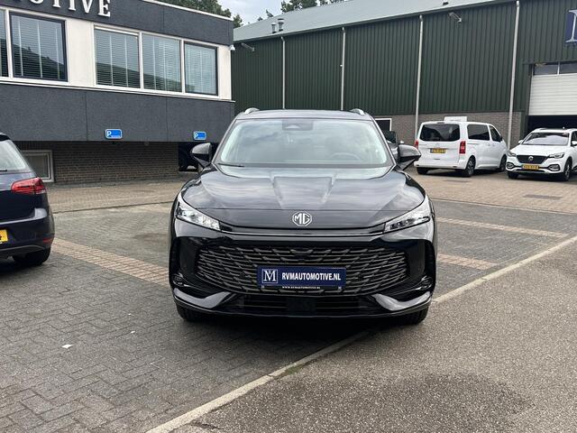 MG MG HS PHEV 1.5 Luxury PLUG-IN HYBRIDE | 272 PK | NIEUWE AUTO | >1.000 KM TOTAAL BEREIK | 1E REGISTRATIE 03-2026 | 360° CAMERA | ELEKTRISCHE ACHTERKLEP | 7 JAAR MG GARANTIE T/M 2033 | APPLE CARPLAY | ANDROID AUTO | STOELVERWARMING | FULL LED | ELEKTRISCHE STOELEN
