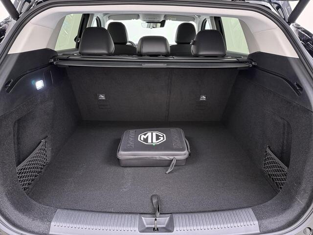 MG MG HS PHEV 1.5 Luxury VAN: € 39.900- VOOR: € 33.330,- UW HERFSTVOORDEEL: € 6.470| ,-PLUG-IN HYBRIDE | 272 PK | NIEUWE AUTO | >1.000 KM TOTAAL BEREIK | 1E REGISTRATIE 03-2026 | 360° CAMERA | ELEKTRISCHE ACHTERKLEP | 7 JAAR MG GARANTIE T/M 2033 | APPLE CARPLAY | ANDROID AUTO | STOELVERWARMING | FULL LED | ELEKTRISCHE STOELEN