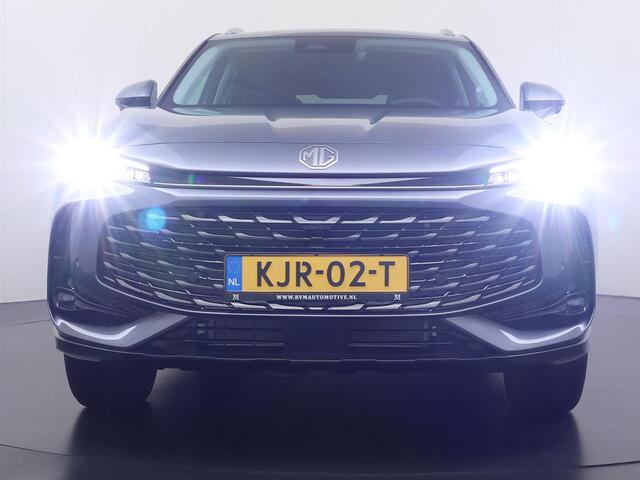 MG MG HS PHEV 1.5 Luxury VAN: € 39.900- VOOR: € 33.330,- UW HERFSTVOORDEEL: € 6.470| PLUG-IN HYBRIDE | 272 PK | NIEUWE AUTO | >1.000 KM TOTAAL BEREIK | 1E REGISTRATIE 03-2026 | 360° CAMERA | ELEKTRISCHE ACHTERKLEP | 7 JAAR MG GARANTIE T/M 2033 | APPLE CARPLAY | ANDROID AUTO | S