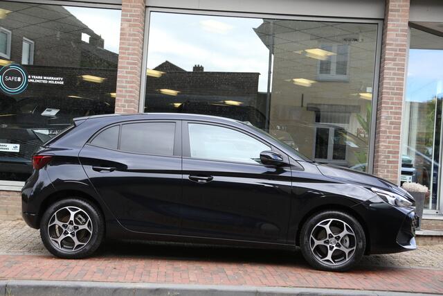 MG MG3 Hybrid+ 1.5 Hybrid+ Luxury Navi Camera LED
