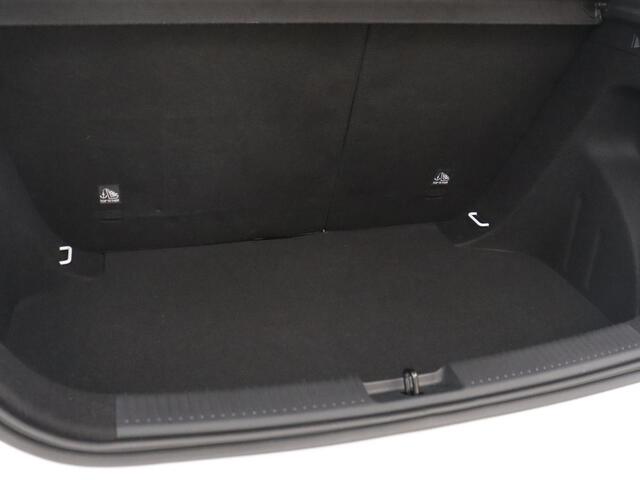MG MG3 Hybrid+ 1.5 Hybrid+ Luxury | Navigatie | Stoelverwarming | Keyless Start | Stuurwielverwarming
