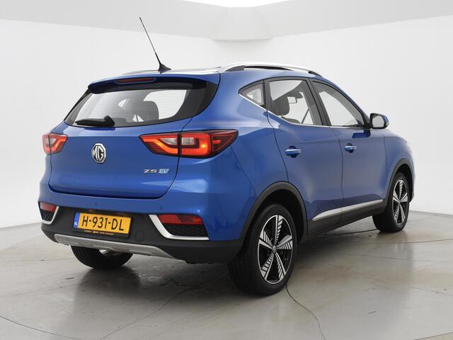 MG ZS EV 45 kWh LUXURY + PANORAMA / LEDER / ADAPTIVE CRUISE / LED / CAMERA