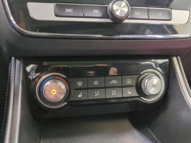 MG ZS EV Luxury 45 kWh NL AUTO | PANO | LEDER |