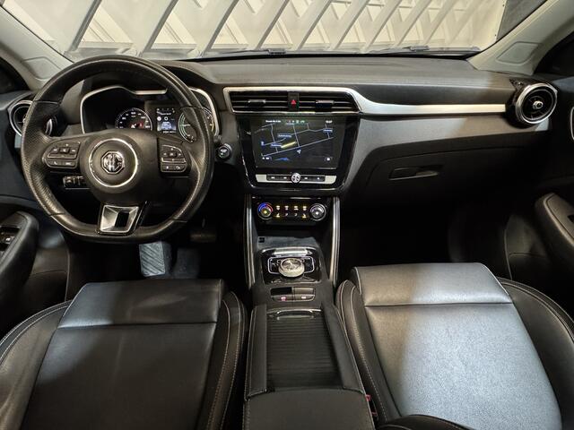 MG ZS EV Luxury 45 kWh SCHUIFDAK KEY-LESS LEER CAMERA CARPLAY PDC LMV PANODAK