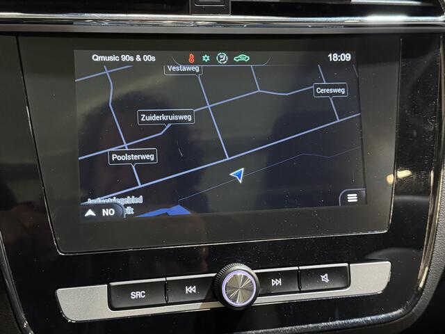 MG ZS EV Luxury 45 kWh SCHUIFDAK KEY-LESS LEER CAMERA CARPLAY PDC LMV PANODAK