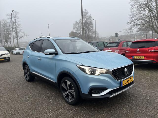 MG ZS EV Luxury 45 kWh Nap