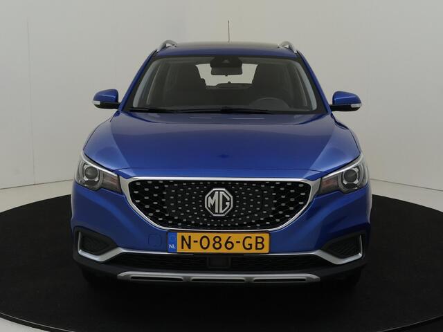MG ZS EV Luxury 45 kWh | Trekhaak