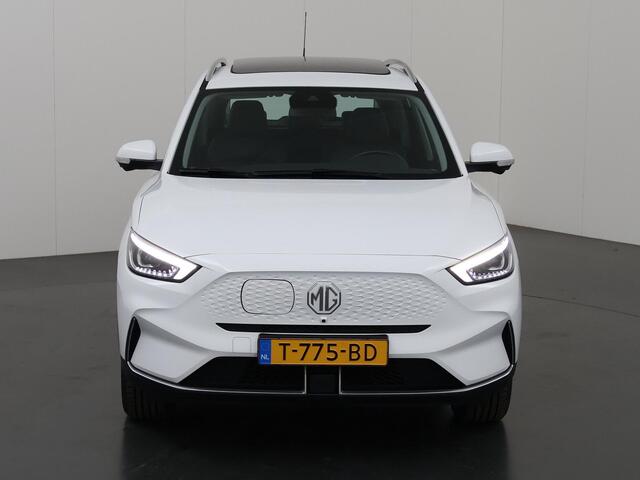 MG ZS EV Long Range Luxury 70 kWh | Panoramadak | Lederen Bekleding | Stoel/Stuurwielverwarming | Keyless | Navigatie | Parkeercamera