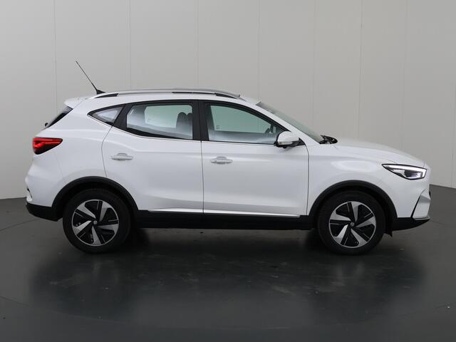 MG ZS EV Long Range Luxury 70 kWh | Panoramadak | Lederen Bekleding | Stoel/Stuurwielverwarming | Keyless | Navigatie | Parkeercamera