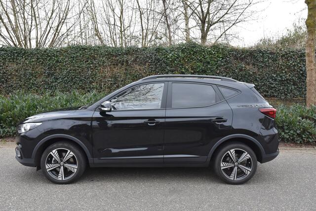 MG ZS EV Luxury 45 kWh | LEDER | PANORAMADAK| CARPLAY