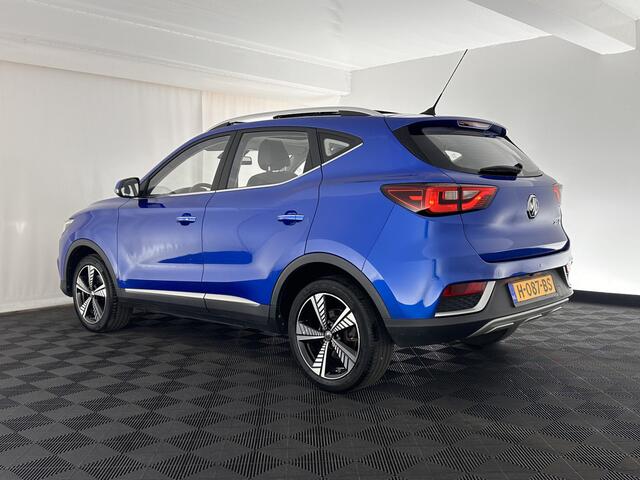 MG ZS EV Luxury 45 kWh (INCL-BTW) *PANO | FULL-LEATHER | CCS-FASTLOADER | KEYLESS | NAVI-FULLMAP | ADAPTIVE-CRUISE | CAMERA | HEATED-SEATS | CARPLAY | LANE-ASSIST | SPORT-SEATS | 17"ALU*