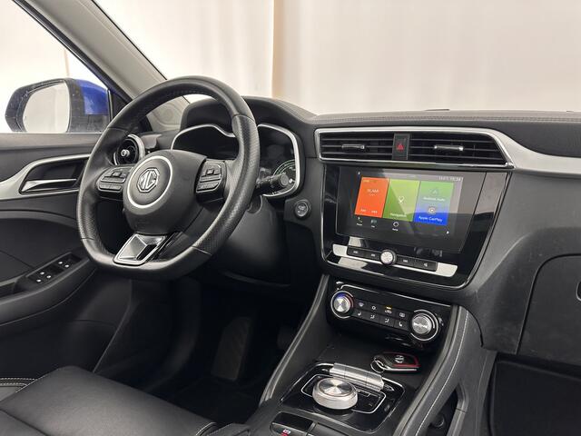 MG ZS EV Luxury 45 kWh (INCL-BTW) *PANO | FULL-LEATHER | CCS-FASTLOADER | KEYLESS | NAVI-FULLMAP | ADAPTIVE-CRUISE | CAMERA | HEATED-SEATS | CARPLAY | LANE-ASSIST | SPORT-SEATS | 17"ALU*