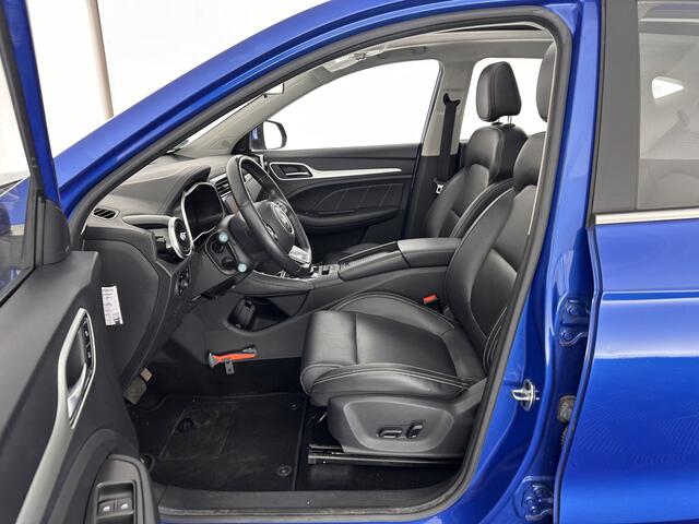 MG ZS EV Luxury 45 kWh (INCL-BTW) *PANO | FULL-LEATHER | CCS-FASTLOADER | KEYLESS | NAVI-FULLMAP | ADAPTIVE-CRUISE | CAMERA | HEATED-SEATS | CARPLAY | LANE-ASSIST | SPORT-SEATS | 17"ALU*