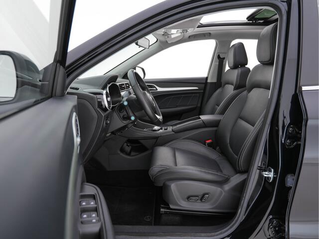 MG ZS EV Luxury 45 kWh (INCL-BTW) *PANO | FULL-LEATHER | CCS-FASTLOADER | KEYLESS | NAVI-FULLMAP | ADAPTIVE-CRUISE | CAMERA | HEATED-SEATS | CARPLAY | LANE-ASSIST | SPORT-SEATS | 17"ALU*