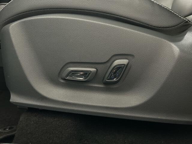 MG ZS EV Luxury 45 kWh | Lederen Bekleding | Camera |