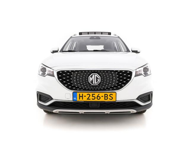 MG ZS EV Luxury 45 kWh (INCL-BTW) *PANO | FULL-LEATHER | CCS-FASTLOADER | KEYLESS | NAVI-FULLMAP | ADAPTIVE-CRUISE | CAMERA | HEATED-SEATS | CARPLAY | BLIS | LANE-ASSIST | SPORT-SEATS | 17"ALU*