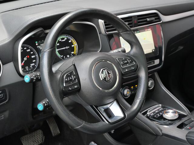 MG ZS EV LUXURY 45 kWh | PANORAMA | LEER | A.C.C. | KEYLESS | ALL-SEASON!!