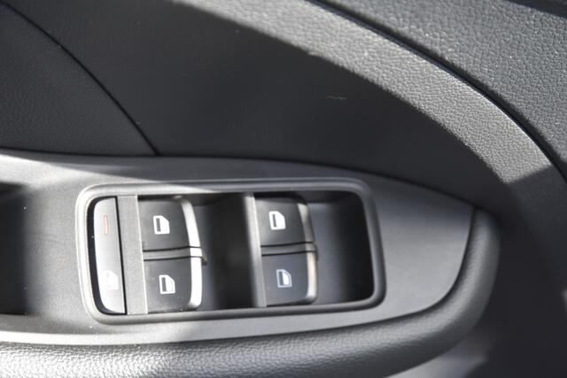 MG ZS EV Luxury 45 kWh | LEDER | PANORAMADAK| CARPLAY