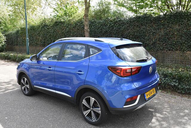 MG ZS EV Luxury 45 kWh | LEDER | PANORAMADAK| CARPLAY