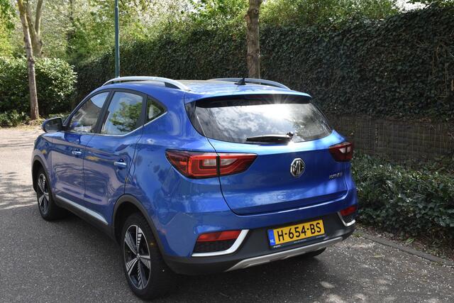 MG ZS EV Luxury 45 kWh | LEDER | PANORAMADAK| CARPLAY