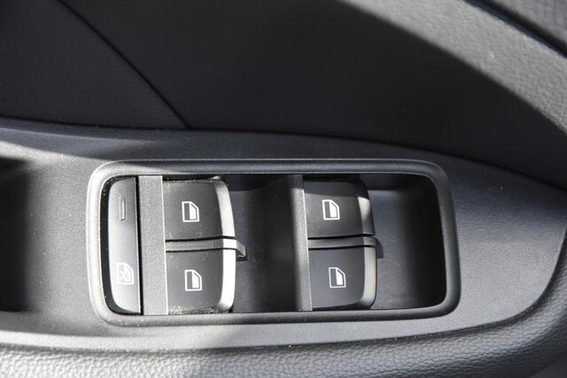 MG ZS EV Luxury 45 kWh | LEDER | PANORAMADAK| CARPLAY