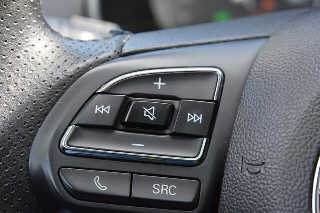 MG ZS EV Luxury 45 kWh | LEDER | PANORAMADAK| CARPLAY