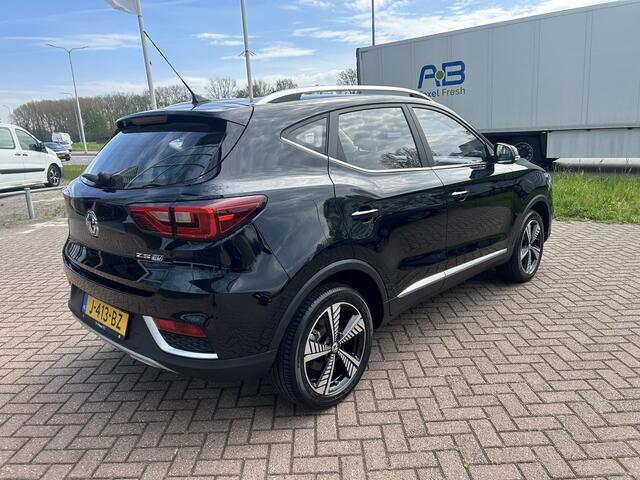 MG ZS EV Luxury 45 kWh Leder | Keyless | Leuke auto!