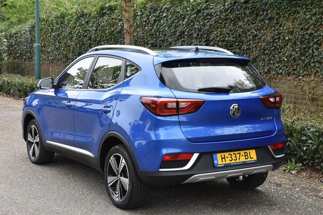 MG ZS EV Luxury 45 kWh | LEDER | PANORAMADAK| CARPLAY