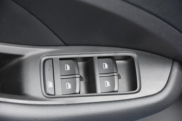 MG ZS EV Luxury 45 kWh | LEDER | PANORAMADAK| CARPLAY