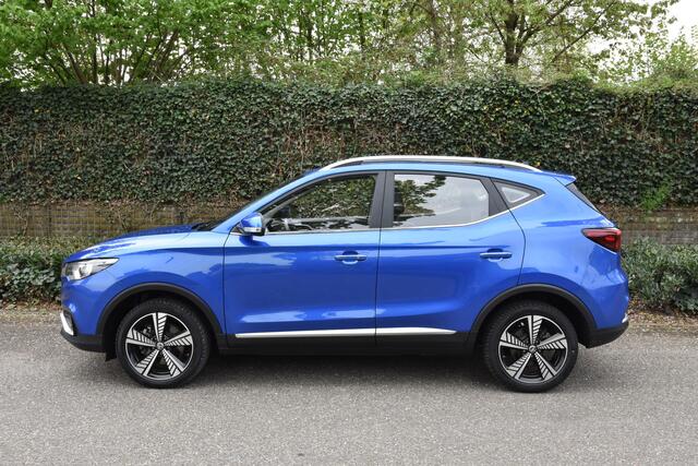 MG ZS EV Luxury 45 kWh | LEDER | PANORAMADAK| CARPLAY