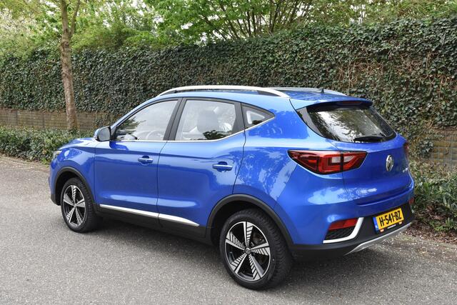 MG ZS EV Luxury 45 kWh | LEDER | PANORAMADAK| CARPLAY