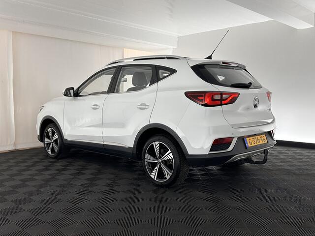 MG ZS EV Luxury 45 kWh (INCL-BTW) *PANO | FULL-LEATHER | CCS-FASTLOADER | KEYLESS | NAVI-FULLMAP | ADAPTIVE-CRUISE | CAMERA | HEATED-SEATS | CARPLAY | LANE-ASSIST | SPORT-SEATS | 17"ALU*
