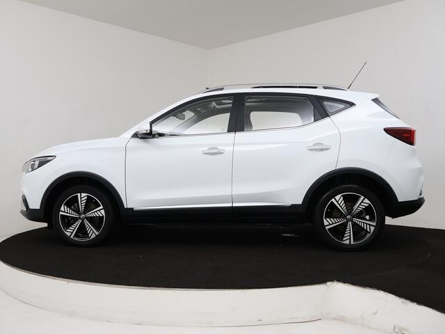 MG ZS EV Luxury 45 kWh | Panoramadak | Leder | Adaptive Cruise Control | Dodehoek Sensor | Nederlandse Auto | NAP |