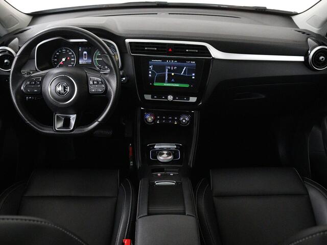 MG ZS EV Luxury 45 kWh | Panoramadak | Leder | Adaptive Cruise Control | Dodehoek Sensor | Nederlandse Auto | NAP |