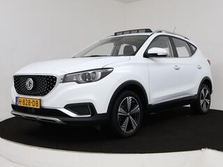 mg-zs-ev-luxury-45-kwh--panoramada