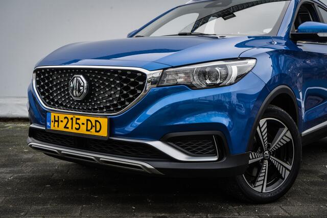 MG ZS EV Luxury 45 kWh Panoramadak/ Leer/ Camera/ Navigatie/ Stoelverwarming/ Carplay/ Blindspot