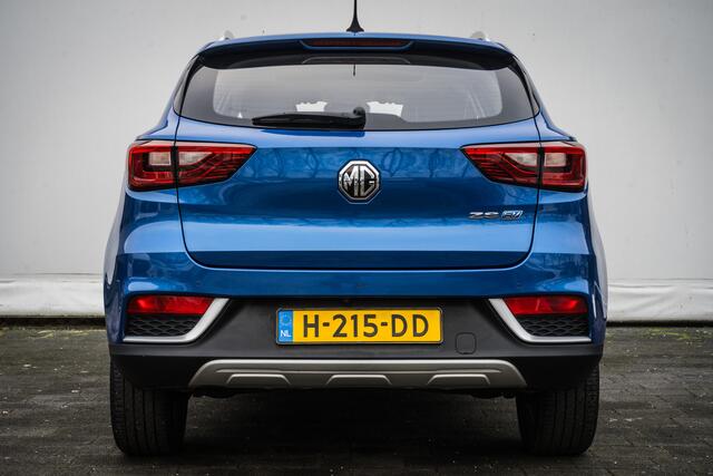 MG ZS EV Luxury 45 kWh Panoramadak/ Leer/ Camera/ Navigatie/ Stoelverwarming/ Carplay/ Blindspot