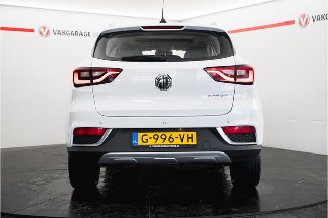 MG ZS EV Luxury 45 kWh Panoramadak Lederen bekleding Apple carplay android auto