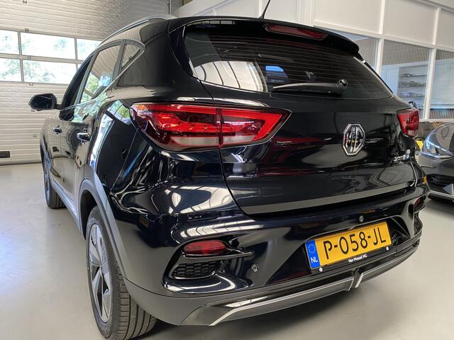 MG ZS EV Standard Range Luxury 50 kWh Pano, Leer, 360 camera