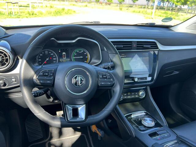 MG ZS MG EV Luxury 45 kWh | Panorama dak | Apple-Carplay |