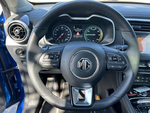 MG ZS MG EV Luxury 45 kWh | Panorama dak | Apple-Carplay |